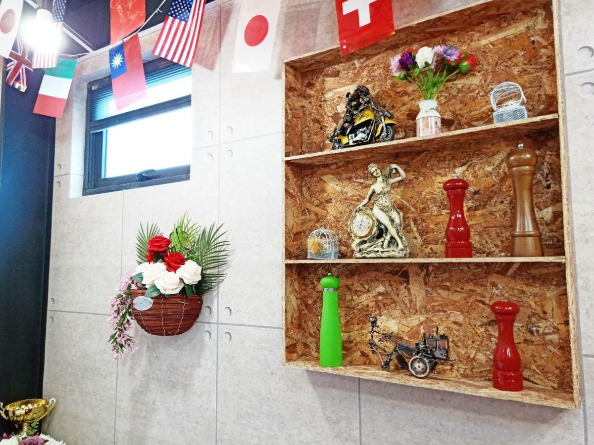Woju Homestay Tainan Esterno foto