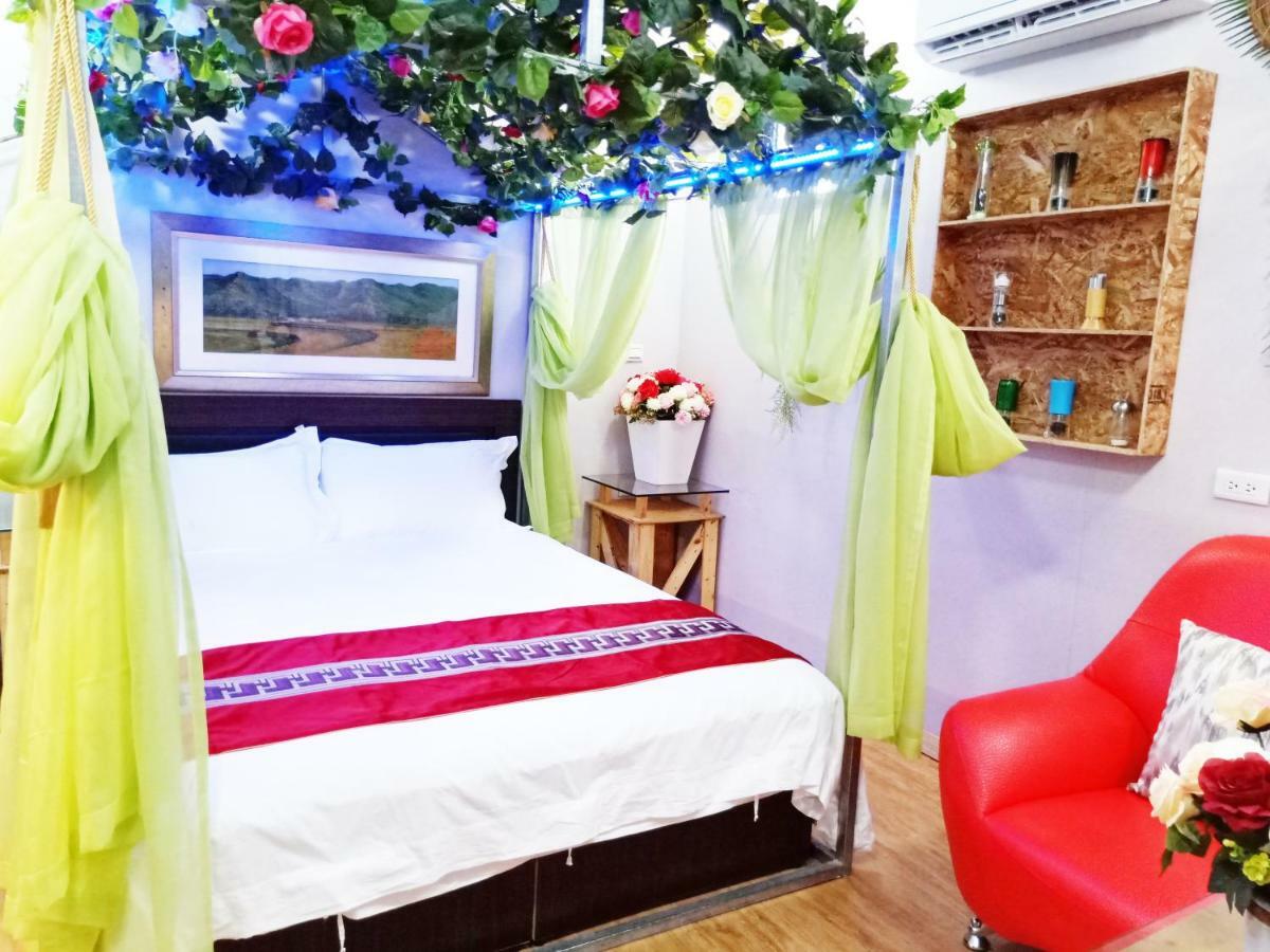 Woju Homestay Tainan Esterno foto