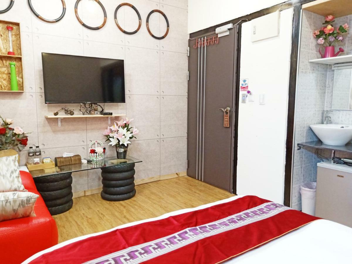 Woju Homestay Tainan Esterno foto